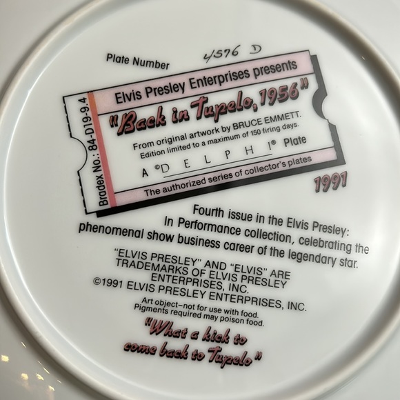 ELVIS PRESLEY Wall Plate “Back in Tupelo, 1956” Elvis Presley Enterprises - Picture 2 of 5